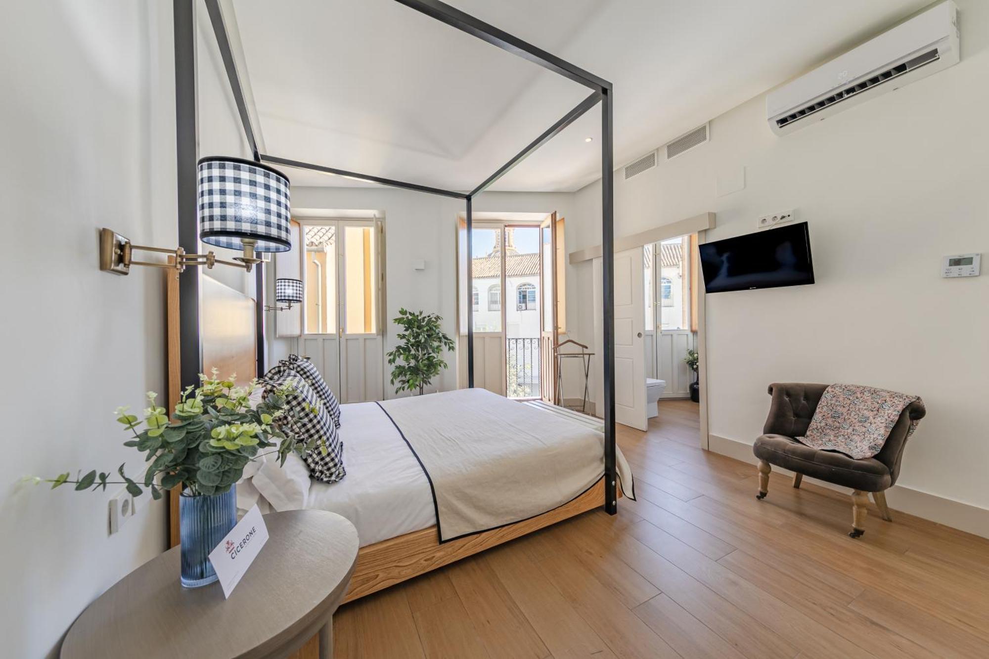 Nuea Cicerone Hotel Seville Luaran gambar