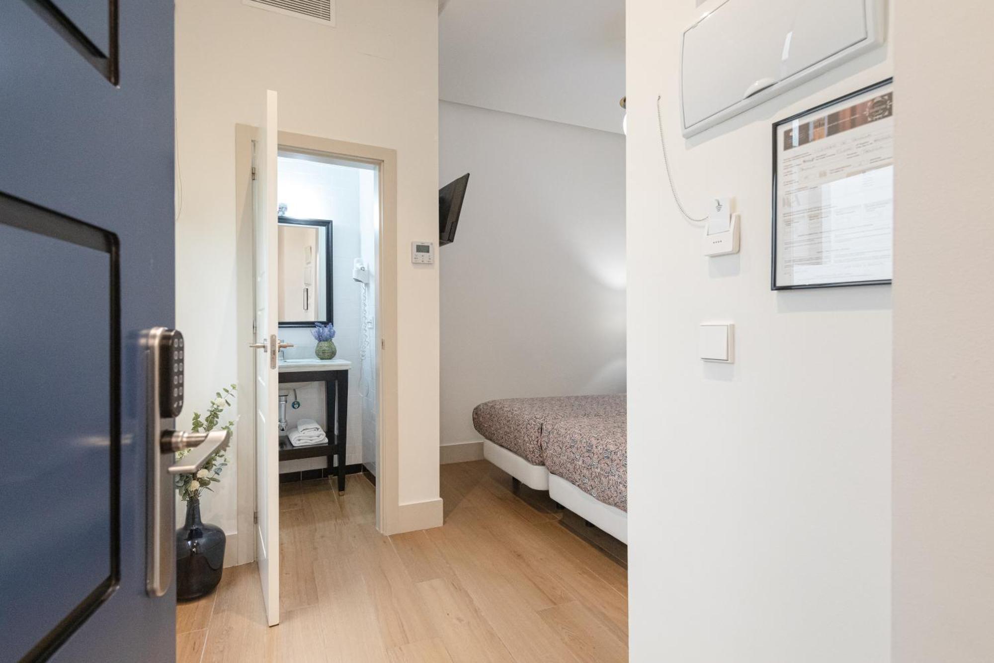 Nuea Cicerone Hotel Seville Luaran gambar