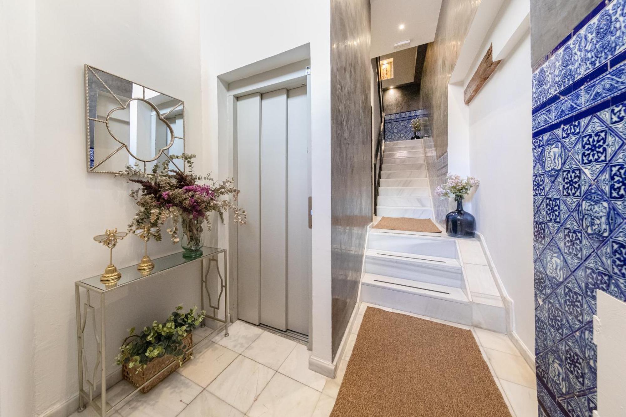 Nuea Cicerone Hotel Seville Luaran gambar